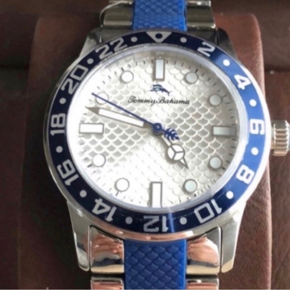 Tommy Bahama women watch new stainless steal water resistant